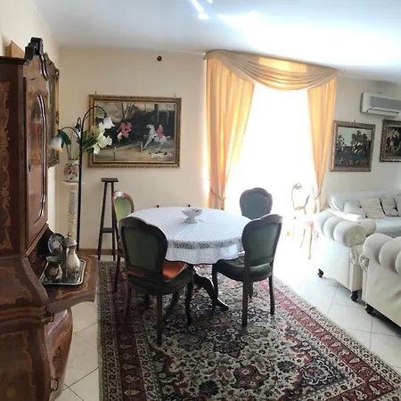 The Trip House - Between The Center And The Sea - Free Wifi And Jacuzzi