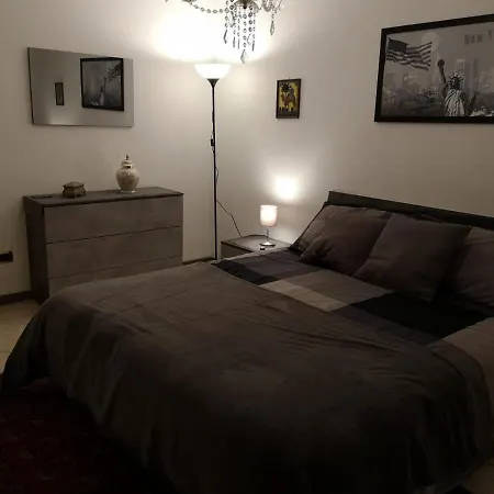 The Trip House - Between The Center And The Sea - Free Wifi And Jacuzzi Apartment *